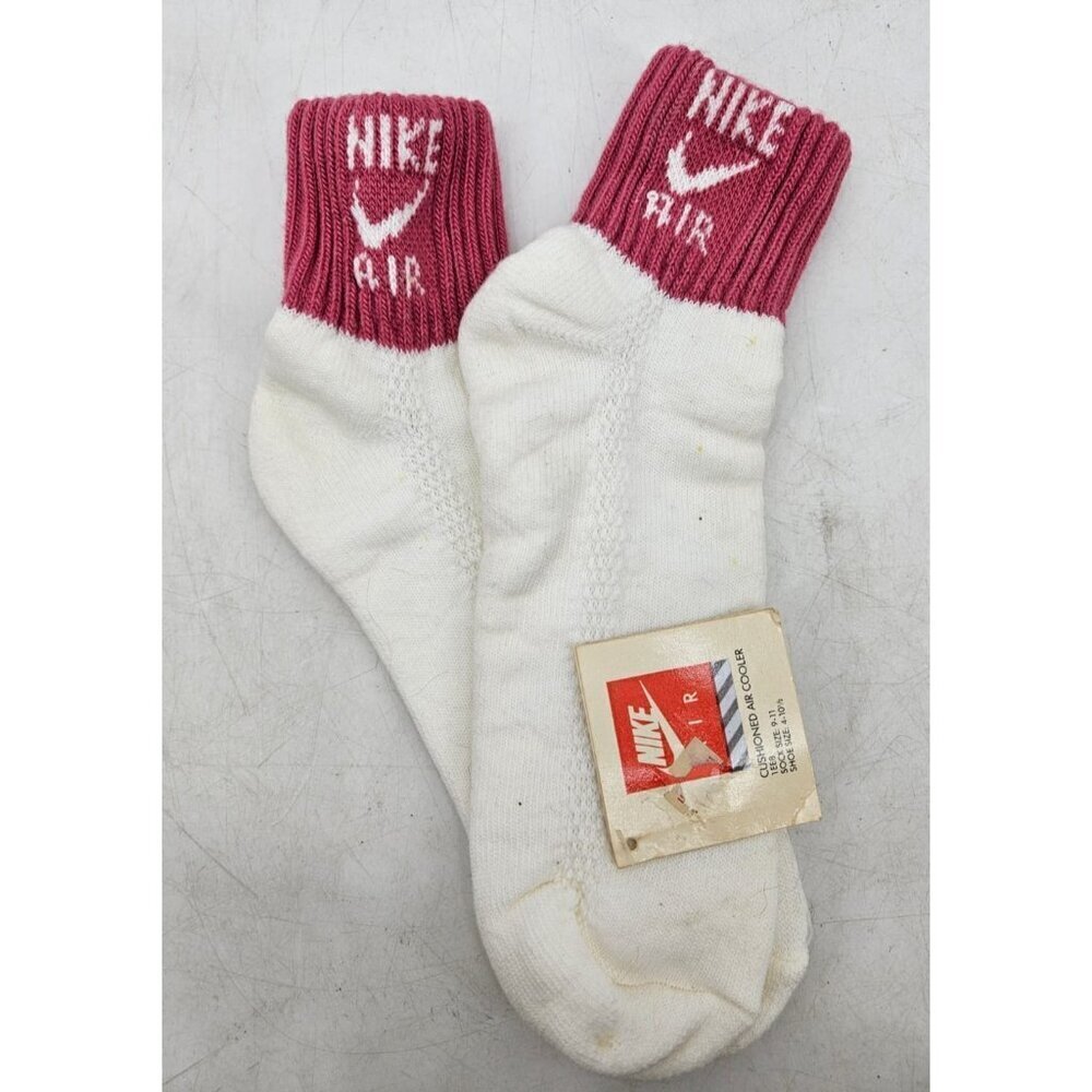 New VTG Nike Air Cushioned Air Cooler Socks Womens 9-11 Pink White Made in USA